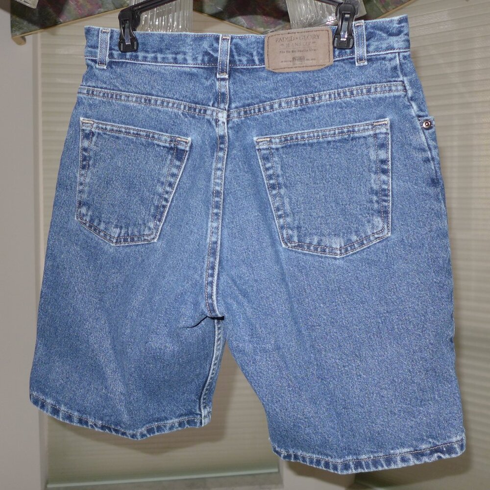 Faded Glory Denim Shorts 32" Medium Blue Stonewash